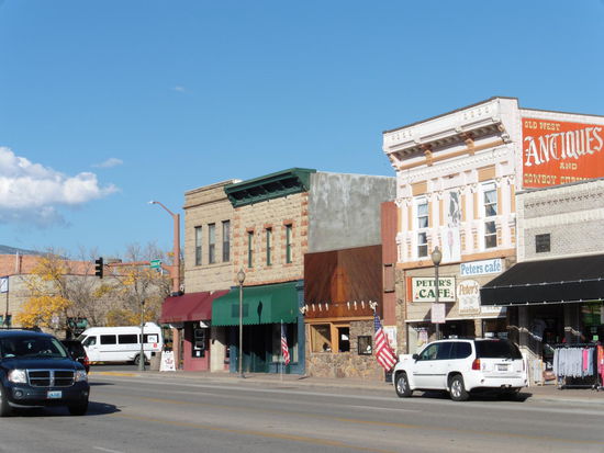 Blick auf die Einkaufsstraße