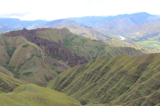 Blick auf die Berge, die Vilcabamba umgeben