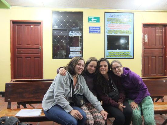 Beim Warten auf den Bus in Loja