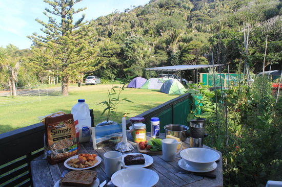 Geburtstagsfruehstueck in Piha