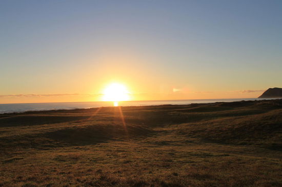Sonnenaufgang am Eastcape wenn es in fast allen anderen Laendern der Welt noch dunkel ist