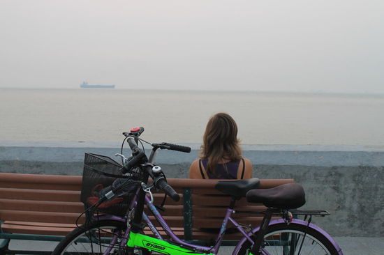 Beim Sonnenuntergang, den man wegen dem Smog leider kaum sehen konnte