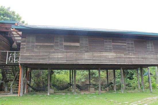 Traditionelles Longhouse, in dem wir geschlafen haben