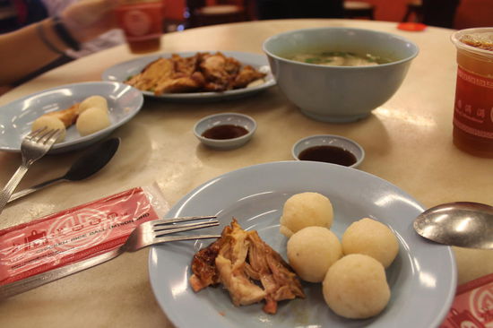 beruehmte Chicken Rice Balls in Chinatown