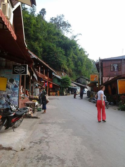 Packbeng, Uebernachtungsstopp auf halber Strecke nach Luang Prabang