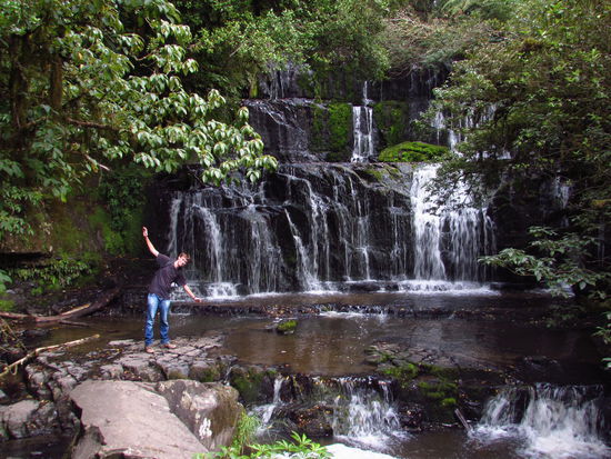 Die Purakaunui Falls sind ein beliebtes Motiv, zum Beispiel in Kalendern.