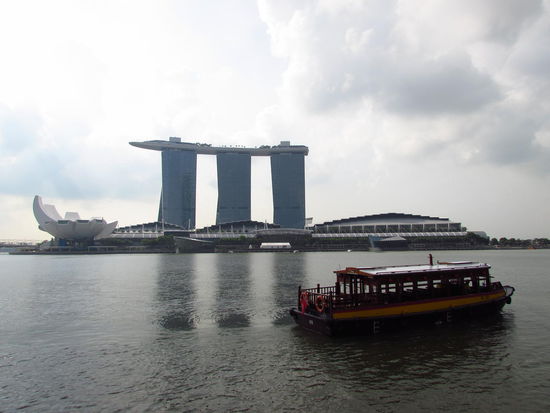Das Marina Bay Sands Hotel ist schon ein imposanter Bau.