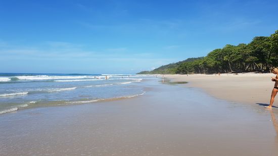 Lang, Breit, Flach und schöne Wellen.