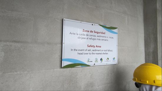 Uns war es nur ein Unterschlupf gegen den Regen.