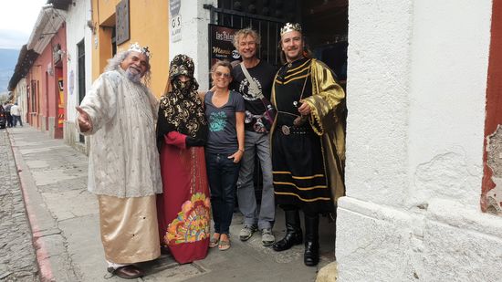 Ach ja, heute ist Heilige 3 Könige und sie haben uns auf der Straße aufgelesen