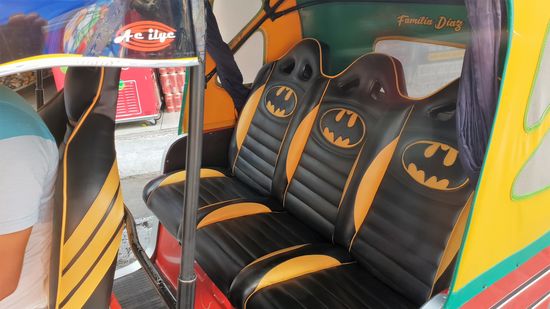 Auch wenn wir hier mir dem Batmobil unterwegs sind, kickt uns San Pedro nicht wirklich.