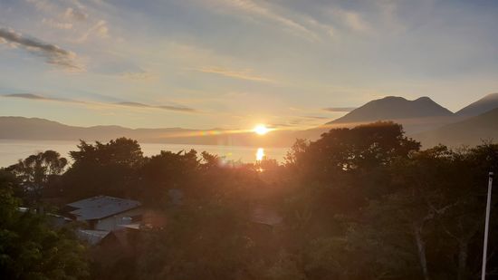 Sonnenaufgang um 06:30 Uhr