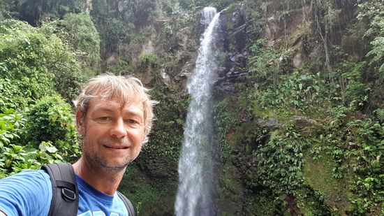 Das ist der Erste, aber bevor man zu dem kommt darf man aber noch 7 Dollar Wegezoll zahlen, da man ein paar Meter über einen Privatweg eines Bauern laufen muss, ich finde es etwas unverschämt.