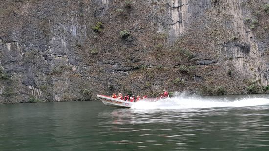 Mit Vollgas durch den Canyon