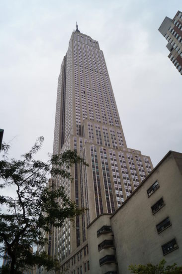 am Fuße des Empire State Buildings