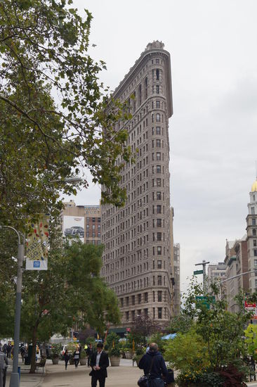 das Flatiron Building an der Ecke Broadway/5th Avenue