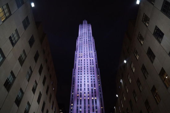 das General Electrics Building bei Nacht