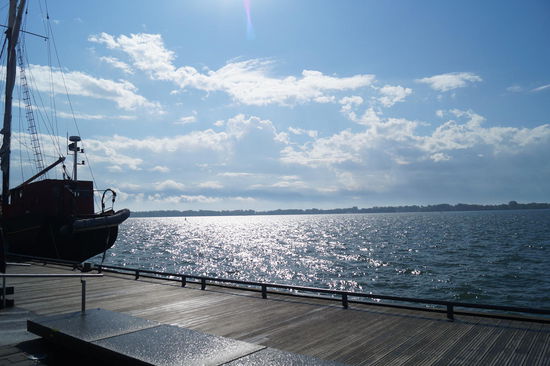 Harbour Front am Lake Ontario mit Blick auf die Toronto Islands