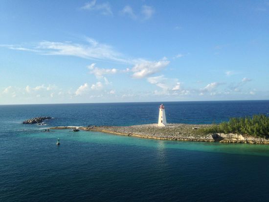 Nassau Harbour Lighthouse