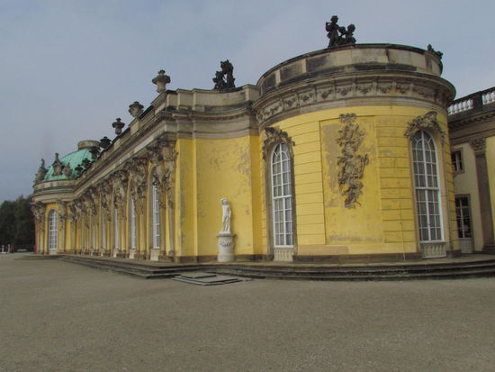 das Schloss in seiner ganzen Pracht