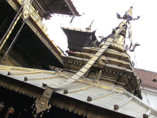 ein Tempel ganz aus Gold