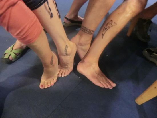 div. Tatoos ( im Original  Tatauierung ) vom Schiffskoch Moana gestochen in je ca 20 Minuten!