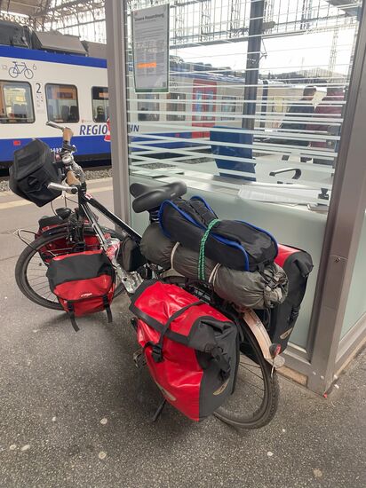 Wartezeit auf dem Bahnhof in Bremen