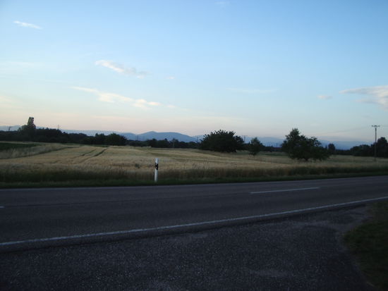 Schwarzwaldhügel in der Ferne