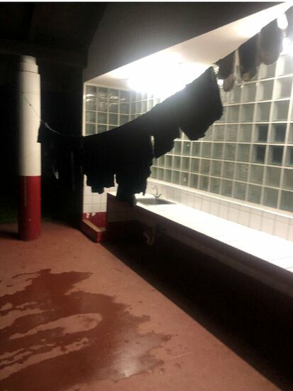 Meine Wäsche trocknete leider nicht mehr. Ich klemmte sie wieder am nächsten Tag zum trocknen auf das Rad.