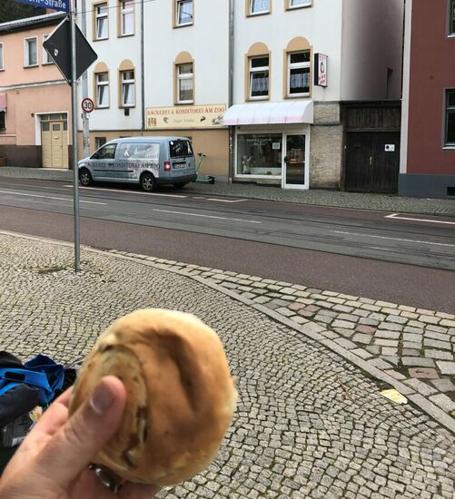 Drei Rosinenbrötchen, Mohnhörnchen und Kakao waren meins 