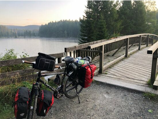 Am Fichtelsee morgens wirkt es ein bisschen skandinavisch.