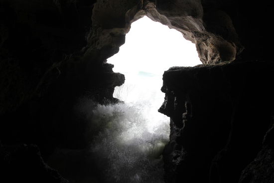 Die "Karte Afrikas" - der wasserseitige Ausgang der Herkulesgrotte nahe Tanger.