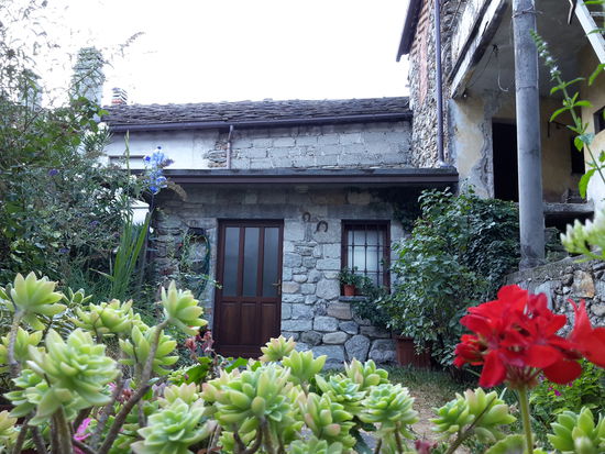 In den Seitengassen der italienischen Kleinstadt findet sich so manches Schmuckstück.