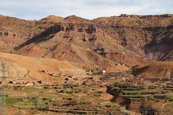 Als wir uns Marrakesch nähern, bekommt man auch hier und da wieder grünere Landstriche zu sehen.
Ort: Marokko: Marrakesch