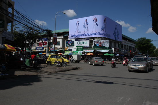 Abschied bei 30 Grad von Phnom Penh