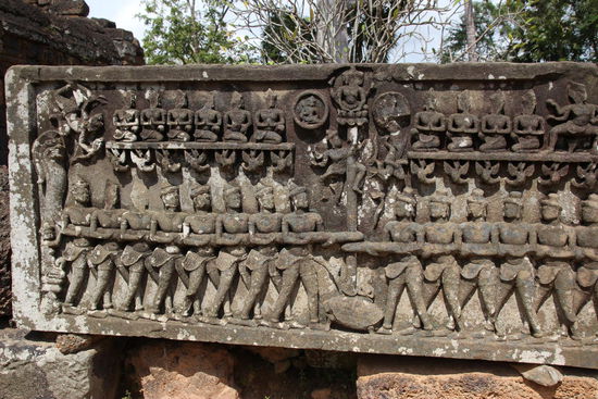 Schön gearbeitete Reliefs