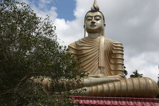 39 Meter hohe Buddhastatue