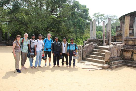 Internationale Begegnung mit srilankesischen Studenten aus Colombo und einem Spaniern aus Barcelona