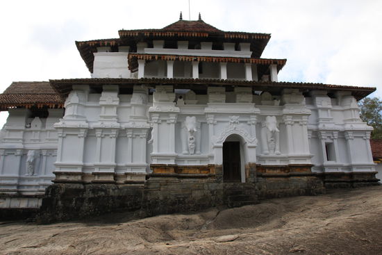Ansicht des Klosters Lankathilaka