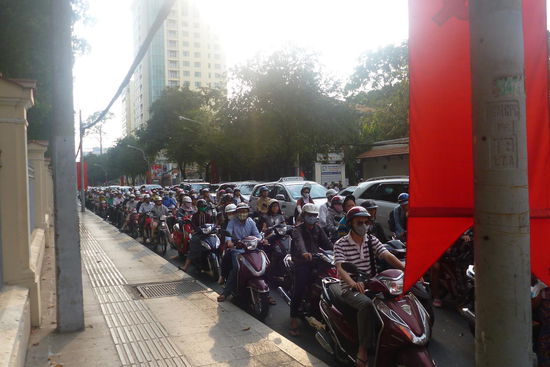 ganz schön voll die Straßen