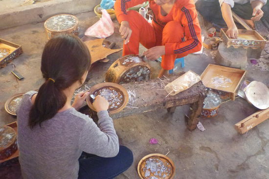 Blick über die Schultern der Handwerker 