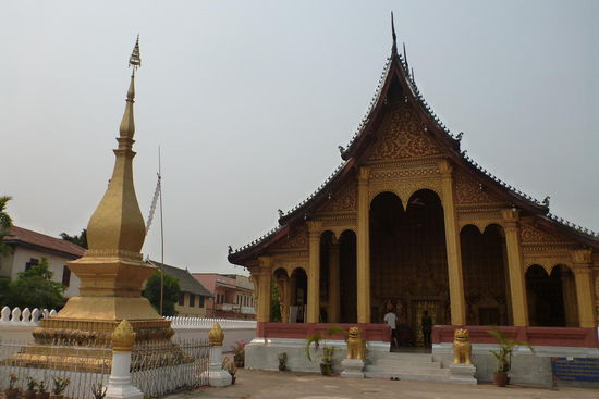 einer der vielen Tempel