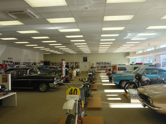 Hayes Shop in Invercargill - ein Handwerkerladen mit vielen Oldtimern, unter anderem auch die schnellste Indian Legend der Welt