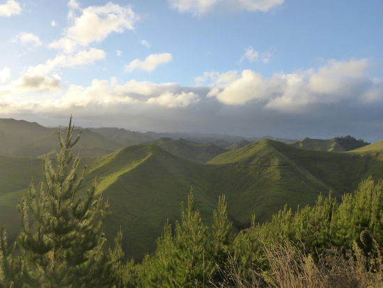 und weil es so schön ist gleich nochmal etwas Hügellandschaft...