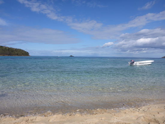 Blick vom Strand aufs Meer