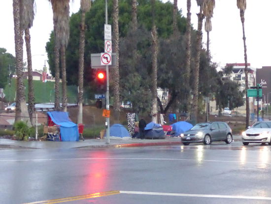 leider gehören auch die vielen Obdachlosen zum Stadtbild