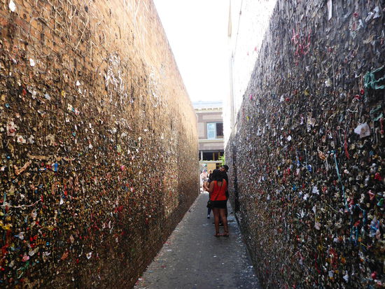 San Luis Obispo - Bubble Gum Alley