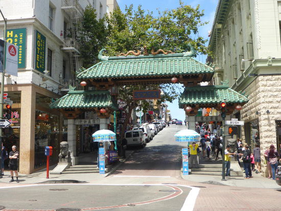 Chinatown - Dragon Gate