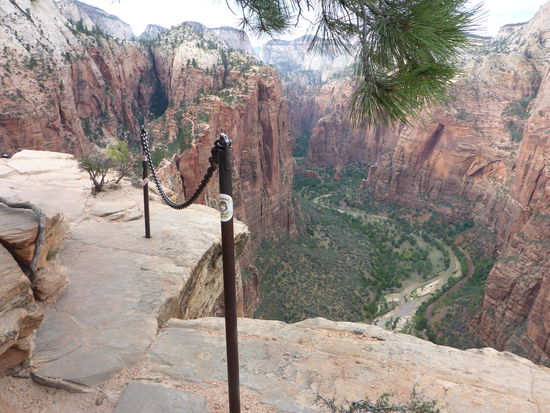 an brenzligen Stellen gab es Sicherungen