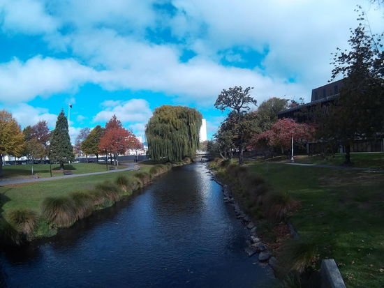 Unter der Brücke ist ein Gondolieri, ist vermutlich nicht zu sehen...Ich war nicht schnell genug